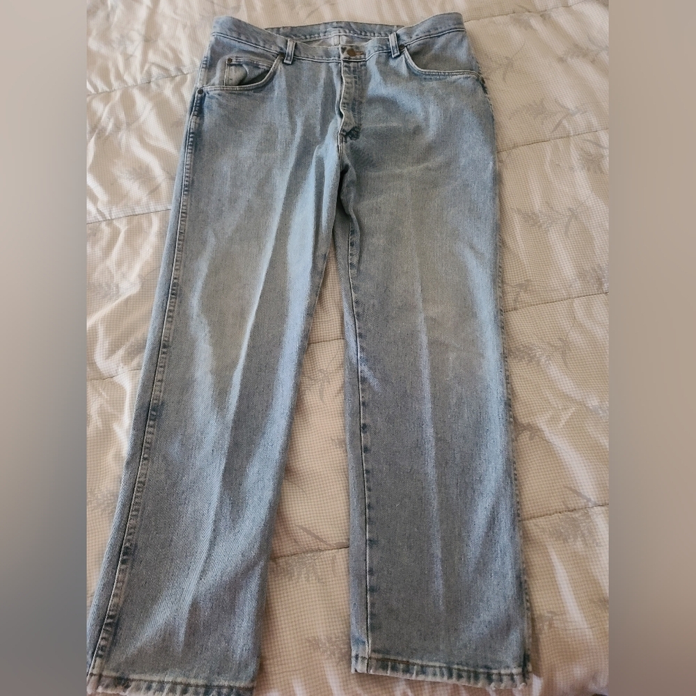 GUC Men's Wrangler jeans Size 38x30 - Picture 2 of 7